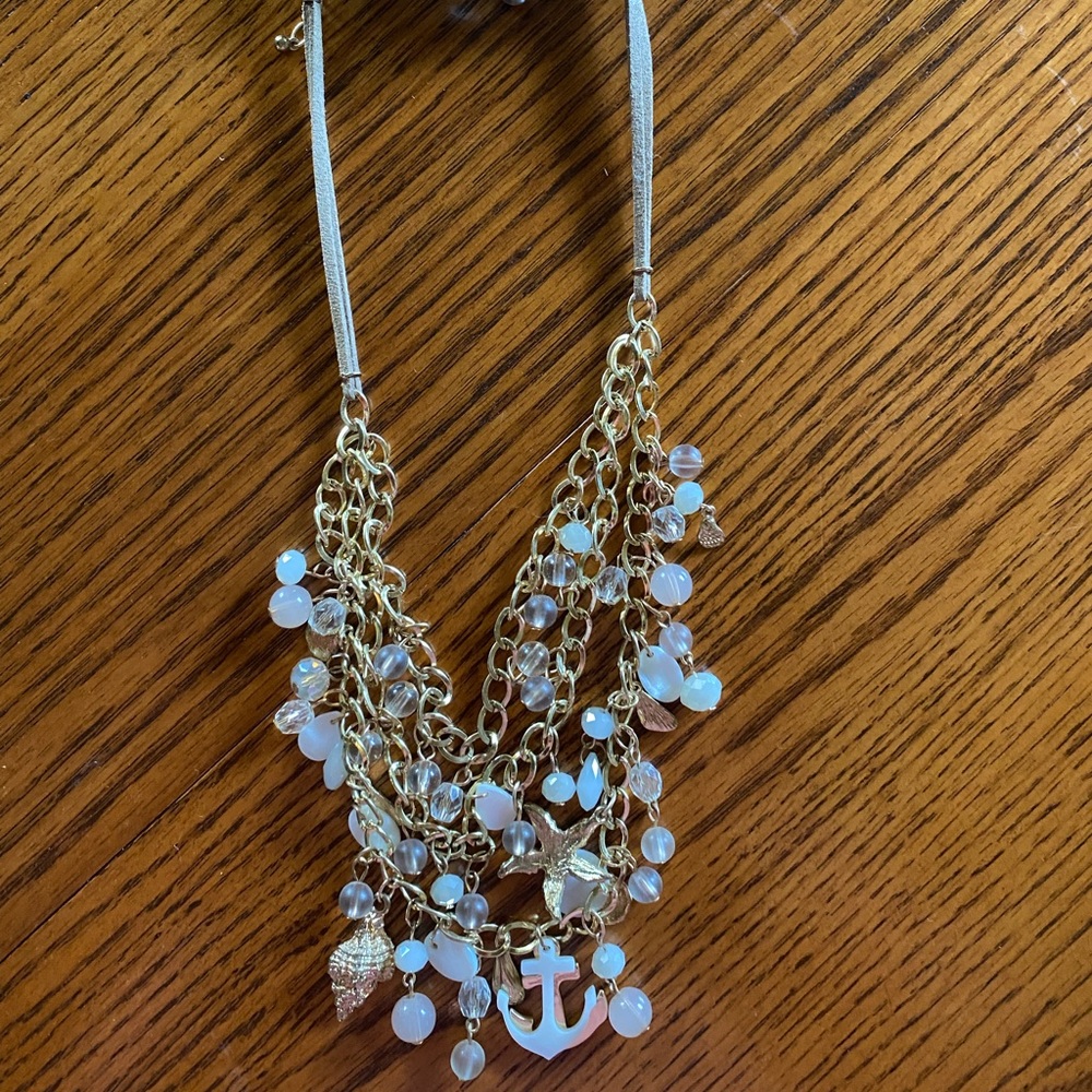 Pearl and shell necklace set new